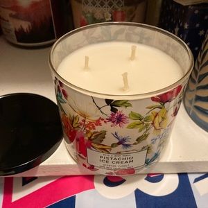 Pistachio Ice-cream candle!